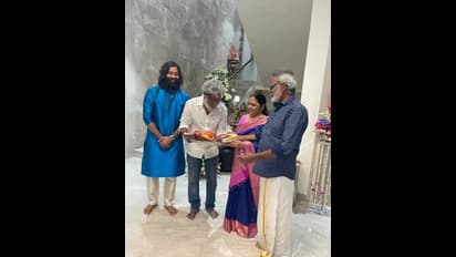 కొత్త ఇంట్లో అడుగుపెట్టిన ధనుష్.. ధర ఎంతో తెలిస్తే షాక్ అవ్వాల్సిందే? 