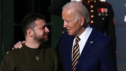അപ്രതീക്ഷിതം; യുക്രൈൻ സന്ദർശിച്ച് യുഎസ് പ്രസിഡന്റ് ജോ ബൈഡൻ, സെലൻസ്കിയുമായി കൂടിക്കാഴ്ച