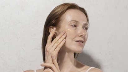 40കളിലും യുവത്വമുള്ള ചർമ്മം ലഭിക്കാൻ ശ്രദ്ധിക്കേണ്ട ഏഴ് കാര്യങ്ങള്...