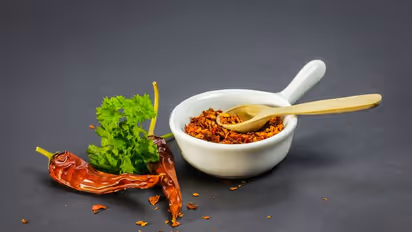 కారం పొడిని తినే అలవాటు లేదా? అయితే మీరు ఈ లాభాలను మిస్ అయినట్టే పో..