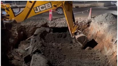 കലുങ്ക് നിര്‍മാണത്തിലെ അപാകത കൈയ്യോടെ പൊക്കി നാട്ടുകാര്‍; പ്രതിഷേധത്തിനൊടുവില്‍ കരാറുകാരന്‍ തന്നെ പൊളിച്ചു  