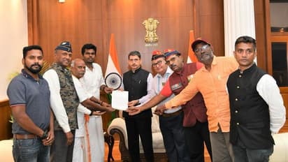 ராணுவ வீரர் கொல்லப்பட்ட விவகாரம்... ஆளுநரை சந்தித்த பாஜக தலைவர் அண்ணாமலை!!