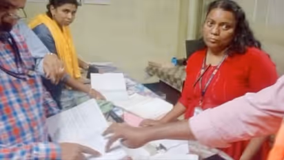 പാറശ്ശാല മൃഗസംരക്ഷണ വകുപ്പ് ചെക്ക്പോസ്റ്റ് പരിശോധന: കോഴി കൈക്കൂലിയല്ല, പരിശോധനക്കെന്ന് വാദം