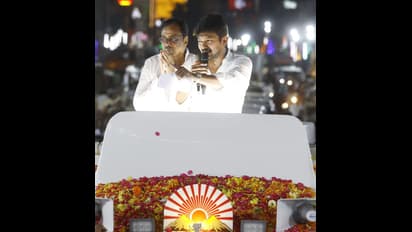 கேடு கெட்ட பாஜவுக்கு ஜால்ரா அடிக்கும் அதிமுக! அது ஆடியோ, வீடியோ கட்சி! பரப்புரையில் பட்டையை கிளப்பும உதயநிதி.!