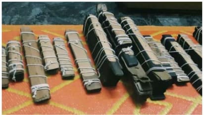 ഒന്നര നൂറ്റാണ്ടിലേറെ പഴക്കമുള്ള ഹസ്തലിഖിത ഗ്രന്ഥശേഖരം കണ്ടെത്തി;  മാനുസ്‌ക്രിപ്റ്റ് ലൈബ്രറിക്കു കൈമാറും