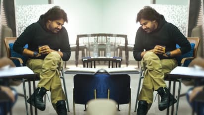 Pawan Kalyan: పవన్ ఫోటోలో ఇంట్రెస్టింగ్ పాయింట్... వన్ షాట్ టు బర్డ్స్!