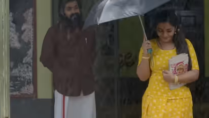 രജിഷ വിജയൻ നായികയാകുന്ന പുതിയ ചിത്രം, 'ലവ്‍ഫുള്ളി യുവേഴ്‍സ് വേദ'യുടെ ട്രെയിലര്‍ പുറത്ത്