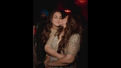 ಕಿಯಾರಾ ಅಡ್ವಾಣಿ  ತಾಯಿಯೂ ಯಾವುದೇ ಹಿರೋಯಿನ್‌ಗೆ ಕಡಿಮೆ ಇಲ್ಲ