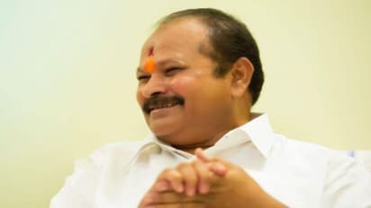 టీడీపీలో చేరిన కన్నా లక్ష్మీనారాయణ.. కండువా కప్పి పార్టీలోకి ఆహ్వానించిన చంద్రబాబు..