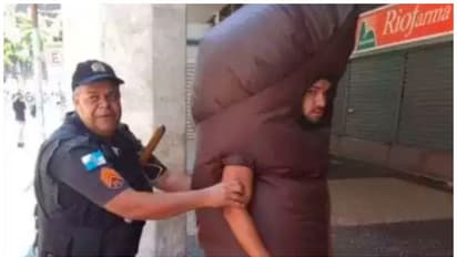 ఏడు అడుగుల పురుషాంగం డ్రెస్ ధరించి మహిళలను వేధిస్తున్న నిందితుడు.. అరెస్టు చేసిన బ్రెజిల్ పోలీసులు