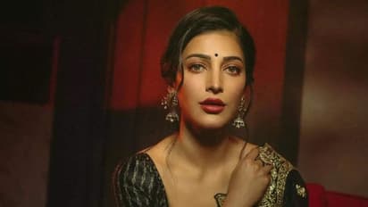 ‘సలార్’ షూటింగ్ పూర్తి చేసుకున్న శృతిహాసన్.. మరీ ప్రభాస్ ఎప్పుడు పూర్తి చేస్తాడంటే?