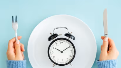 കൃത്യസമയത്ത് ഭക്ഷണം കഴിച്ചില്ലെങ്കിൽ ഉണ്ടാകാവുന്ന ആരോഗ്യപ്രശ്നങ്ങൾ