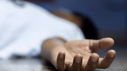 ఇటలీలో నౌక ప్రమాదంలో 12 మంది చిన్నారులు సహా, 59 మంది మృతి