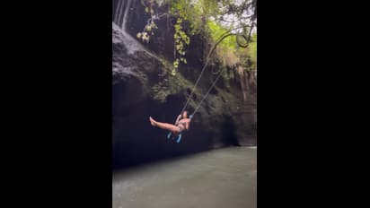 సాహసాలు చేస్తున్న అమలాపాల్.. జలపాతం వద్ద పొట్టి డ్రెస్ లో డస్కీ బ్యూటీ అందాల విందు.!