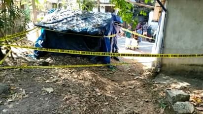 മധ്യവയസ്കൻ വീടിനടുത്തെ ഷെഡിൽ മരിച്ച നിലയിൽ, തൊട്ടടുത്ത് ഒടിഞ്ഞ മുളന്തണ്ട്; കൊലപാതകമോ? സംശയിച്ച് പൊലീസ്