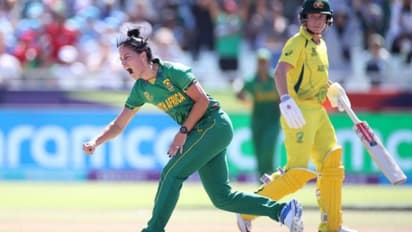 బౌలర్లు సూపర్ హిట్.. బ్యాటర్లు ఏం చేస్తారో..? బ్యాటింగ్లో ఆసీస్ విఫలం.. సఫారీల ముందు ఊరించే టార్గెట్..