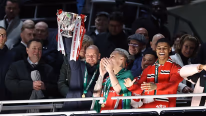 League Cup Final: 'Worth it to invest, to suffer, to sacrifice' - ETH lauds MU's mentality after title win