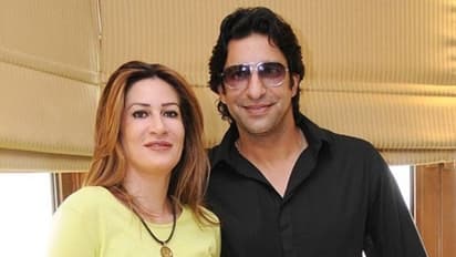 అప్పుడు నా దగ్గర ఇండియా వీసా లేదు.. భారత అధికారులు నన్ను, నా భార్యను.. : వసీం అక్రమ్ ఎమోషనల్ కామెంట్స్