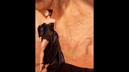 ತುಂಡುಡುಗೆಯಲ್ಲಿ ಕಾಣಿಸಿಕೊಂಡ ರಶ್ಮಿಕಾ; ಉರ್ಫಿಯೇ ಸ್ಫೂರ್ತಿ ಎಂದು ಕಾಲೆಳೆದ ನೆಟ್ಟಿಗರು