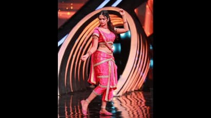 అరియానా ట్రెడిషనల్ అందాలకు కుర్రాళ్ల గోల.. నాట్య  మయూరిలా ఆకట్టుకుంటున్న ‘బిగ్ బాస్’ బ్యూటీ