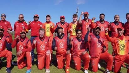 పది పరుగులకే ఆలౌట్.. అంతర్జాతీయ క్రికెట్ మ్యాచ్లో చెత్త రికార్డు..