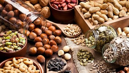 జుట్టు బాగా రాలుతోందా? ఇదిగో ఈ గింజలను తింటే సమస్య మాయం..!