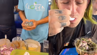 ജീവനുള്ള ചെമ്മീൻ കഴിക്കുന്ന വ്ളോഗര്; വിമര്ശനവുമായി കമന്റുകള്