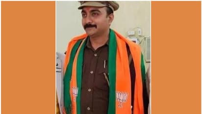 യൂണീഫോമിന് മുകളിൽ ബിജെപിയുടെ താമര ചിഹ്നമുള്ള സ്കാര്ഫ് കഴുത്തിലണിഞ്ഞ് പൊലീസുകാരൻ; അന്വേഷണം