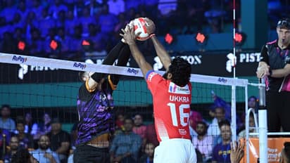 പ്രൈം വോളിബോള് ലീഗ്: അഞ്ച് സെറ്റ് ത്രില്ലറില് ബെംഗളൂരുവിനോട് തോറ്റിട്ടും കാലിക്കറ്റ് ഹീറോസ് സെമിയില്