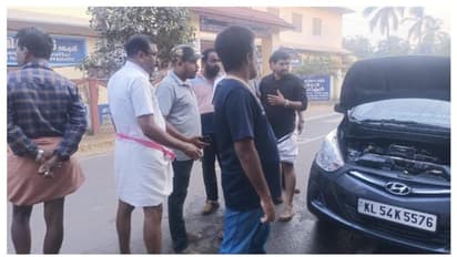 ഓടിക്കൊണ്ടിരുന്ന കാറിന് തീപിടിച്ചു: കുടുംബം രക്ഷപ്പെട്ടത് തലനാരിഴക്ക്