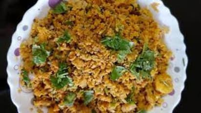 வீடே கமகமக்கும் இறால் புட்டு! எவ்வளவு செய்தாலும் போதாது!