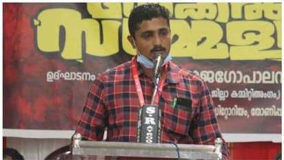 ജാഥയ്ക്കായി മണൽ കടത്തുകാരോട് സംഭാവന ആവശ്യപ്പെട്ട സംഭവം; സിപിഎം ബ്രാഞ്ച് സെക്രട്ടറിക്ക് സസ്പെൻഷന്