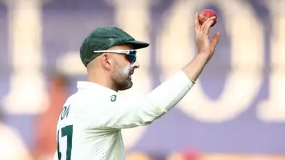 ഇന്ഡോറിലെ എട്ട് വിക്കറ്റ് പ്രകടനം; റെക്കോർഡുകള് വാരിക്കൂട്ടി നേഥന് ലിയോണ്