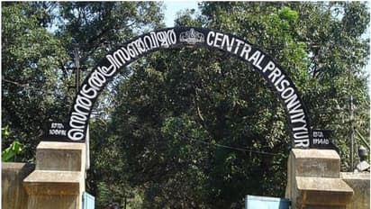 കോടതിയിലെത്തിച്ചപ്പോൾ മലദ്വാരത്തിലൊളിപ്പിച്ച് ലഹരി കടത്താൻ ശ്രമം, എക്സ് റേയിൽ പൊതി; പുറത്തുവരാൻ കാത്തിരിപ്പ്