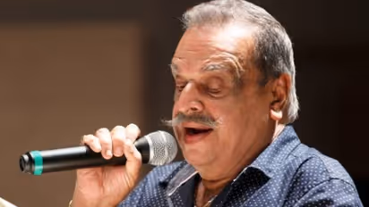 'മറന്നിട്ടുമെന്തിനോ..മനസില്‍ തുളുമ്പുന്ന..'; മലയാള മനസിൽ ഭാവ​ഗായകൻ കോറിയിട്ട പ്രണയ ​ഗാനങ്ങൾ 