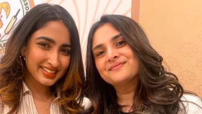 ನಿನಗಿಂತ ರಮ್ಯಾಗೆ ಡಬಲ್ Age ಆಗಿದ್ರೂ ನೀನೇ ವಯಸ್ಸಾದವಳ ಹಾಗೆ ಕಾಣ್ತಿಯಲ್ಲಾ; ಸಾನ್ಯಾ ಕಾಲೆಳೆದ ನೆಟ್ಟಿಗರು