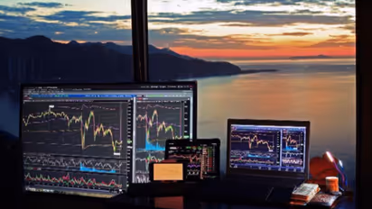 DAO Is The Future: Dogetti’s Booming Presale Might Give 900% Returns As Maker And Aave Flourish