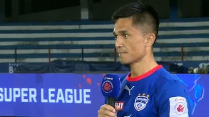 അത് ഗോളാണ്, തെറ്റില്ല! ഛേത്രി ബ്ലാസ്റ്റേഴ്സിനെതിരെ നേടിയ ഫ്രീകിക്ക് ഗോളിനെ കുറിച്ച് മുന് ഐഎസ്എല് റഫറി