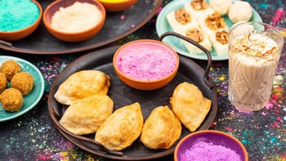 Holi 2024: 5 easy steps to make gujiya at home for memorable celebration