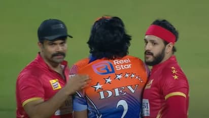 സിസിഎല്ലില് തെലുങ്ക് താരങ്ങള്ക്ക് ആദ്യ തോല്വി; ആറ് വിക്കറ്റിന് തകര്ത്ത് പഞ്ചാബ്