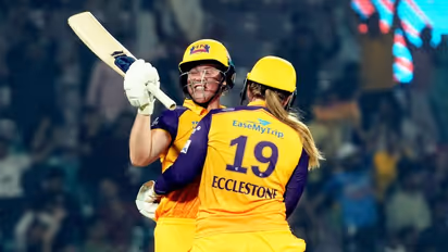 WPL 2023: Twitter thrilled as Harris, Ecclestone seal UP Warriorz's dramatic last-over win vs Gujarat Giants