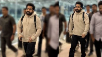 #NTR: ఆస్కార్ కోసం బయలు దేరిన యంగ్ టైగర్.. నయా లుక్లో ఎయిర్ పోర్ట్ లో హల్చల్