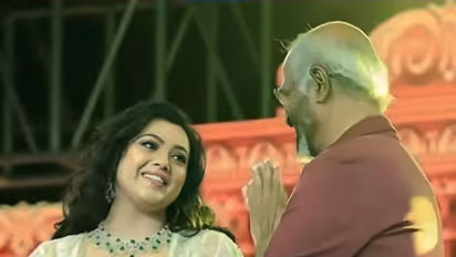 சினிமாவில் 40 ஆண்டுகளை கடந்த மீனா... ரஜினிகாந்த் மற்றும் 80ஸ் நட்சத்திரங்கள் இணைந்து கொண்டாடிய பிரம்மாண்ட விழா