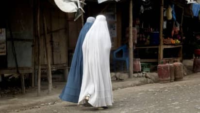 വിവാഹമോചനം റദ്ദാക്കും, മുൻ‌ഭർത്താക്കന്മാരുടെ അടുത്തേക്ക് തിരികെ ചെല്ലാൻ സ്ത്രീകളോട് താലിബാൻ