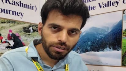 2 മാസത്തിനുള്ളില് ബന്ദിപ്പൊരയിലെ 22 വീടുകളെ ലൈബ്രറികളാക്കി സിറാജുദ്ദീന്റെ 'മിഷന് കാശ്മീര്'