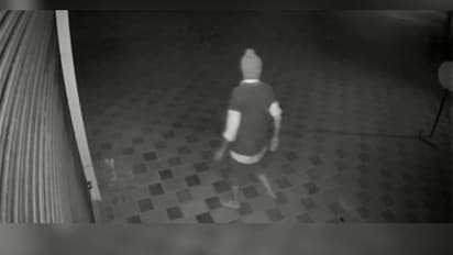 പെരിന്തൽമണ്ണയുടെ ഉറക്കം കെടുത്തി മുഖംമൂടി ധരിച്ച കള്ളൻ: മോഷണം പതിവ്, പിടിക്കാനാകാതെ പൊലീസും