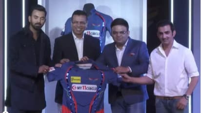 'ചരിത്രത്തിലെ ഏറ്റവും മോശം ജേഴ്സി'; ലഖ്നൗ സൂപ്പർ ജയന്റ്സിന്റെ പുതിയ ടീം കിറ്റിന് രൂക്ഷ പരിഹാസം