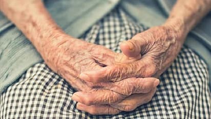 30 വർഷക്കാലം മുമ്പ് സ്ത്രീയെ കാണാതായി, മരിച്ചുവെന്ന് എല്ലാവരും വിധിയെഴുതി, എന്നാൽ തിരികെ വന്നത് ഇങ്ങനെ