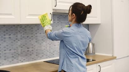 ഒരു രൂപ പോലും നല്കാതെ വീട്ടുപണി ചെയ്തു, മുന്ഭാര്യയ്ക്ക് 1.75 കോടി നല്കാന് ഭര്ത്താവിനോട് കോടതി