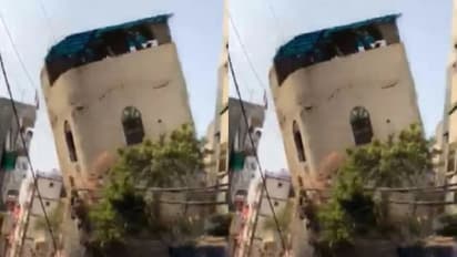 Delhi Building Collapse: டெல்லியில் திடீரென இடிந்து விழுந்த கட்டிடம்! வைரல் வீடியோ!